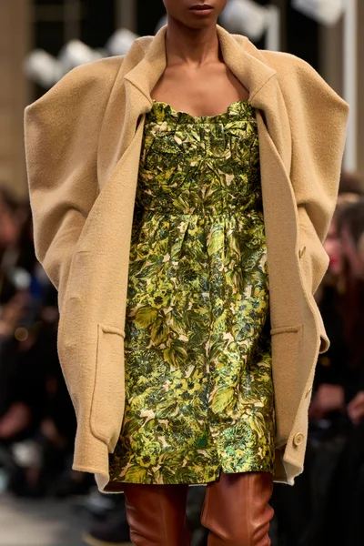 Look 117